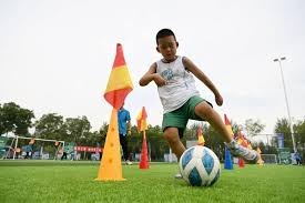 世体：皇马完成赛前最后一练，卡瓦哈尔全程参与但他很难首发