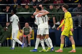 棋牌游戏中的“多巴胺”诱惑：为什么赢球比发工资更爽？（当棋牌游戏点燃多巴胺：为何赢一局比领工资更让人爽？）